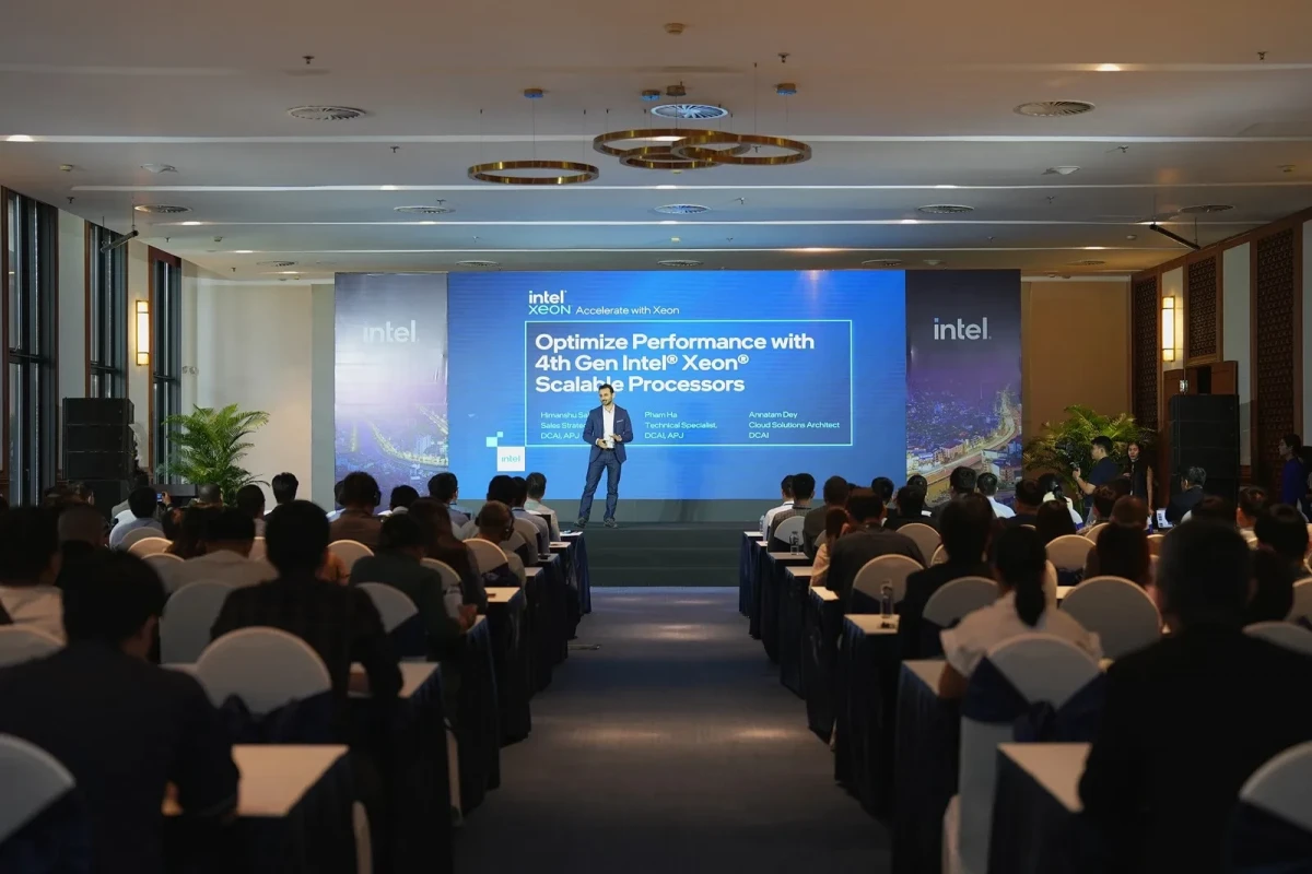 Intel Xeon Scalable thế hệ 4 giúp doanh nghiệp ứng dụng AI, phân tích dữ liệu và mạng lưới hiệu quả hơn