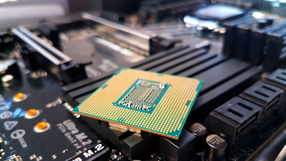 Core i5-12600K thể hiện sự dẫn đầu mạnh mẽ so với Ryzen 5 5600X trong Ashes of the Singularity